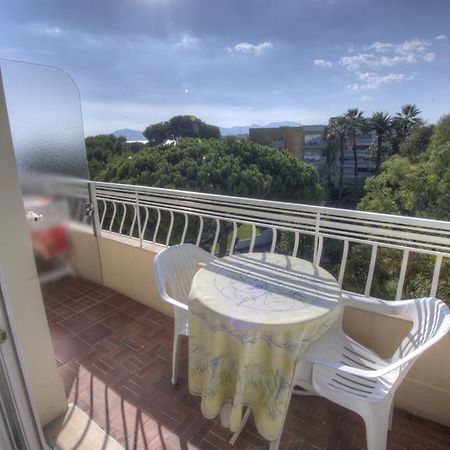 Studio 3 étoiles Vue mer 150m Plages Parking Clim WIFI Cannes Habitación foto